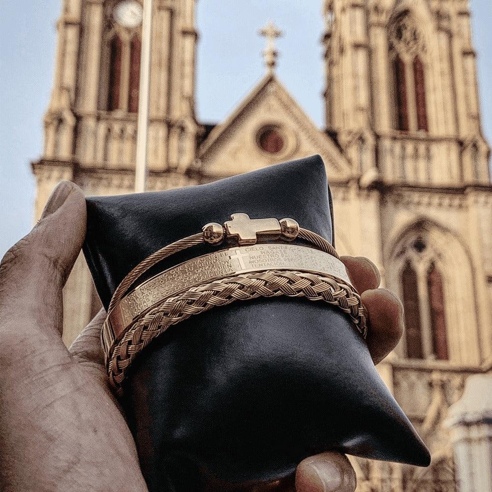 Conjunto 3 Pulseiras Crucifixo PAI NOSSO - Joia em Aço Inoxidável Banhada em Ouro e Prata - Lojas Promorin