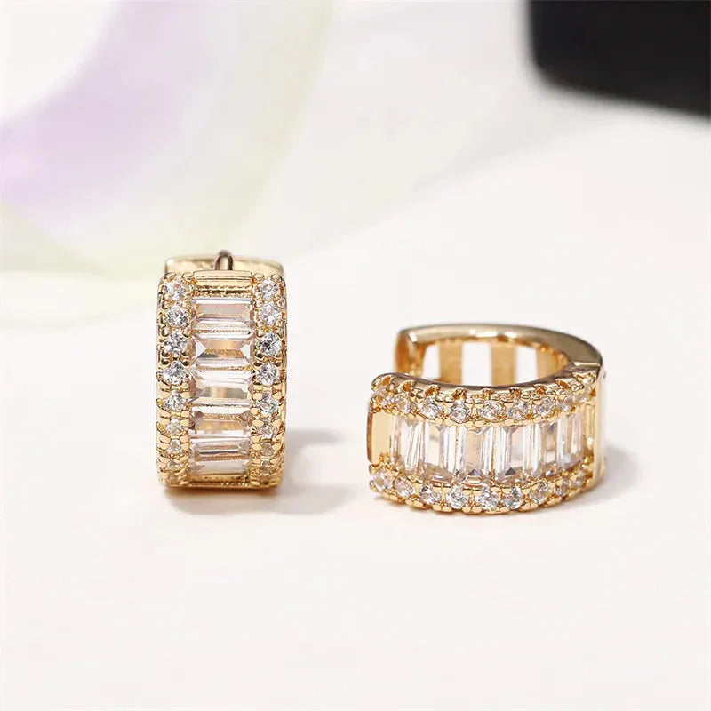 Brinco Argola Folheado a Prata com Zircônias