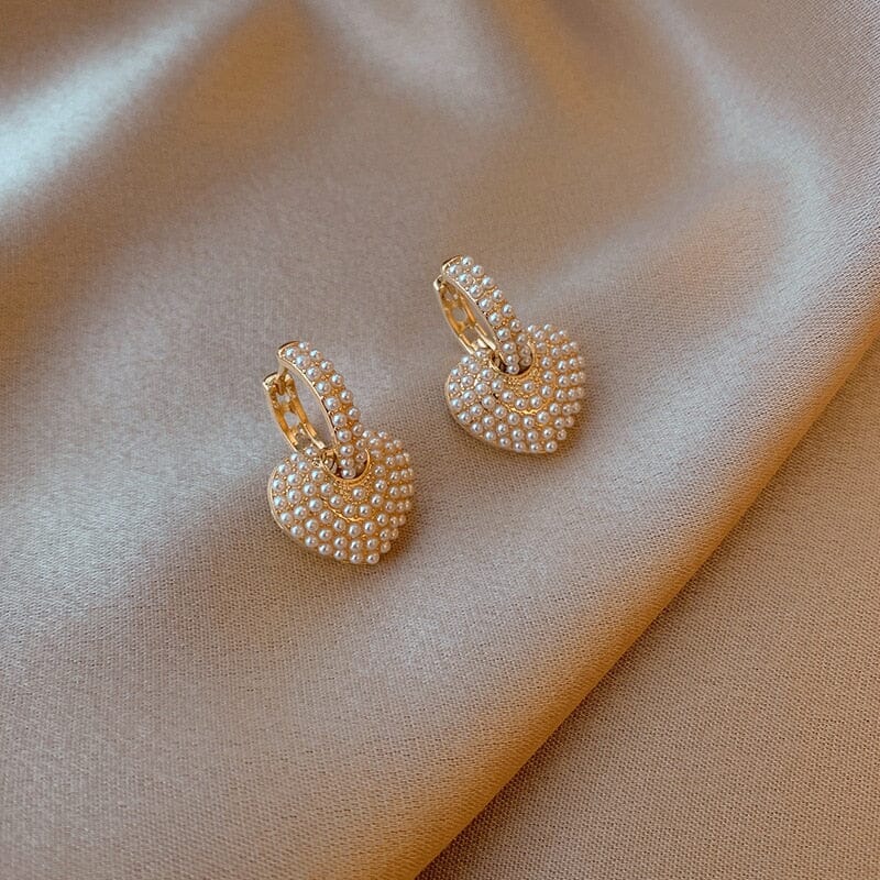 Brinco Coração em Perolas