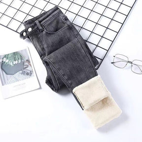 Calça Jeans Aveludada Feminina