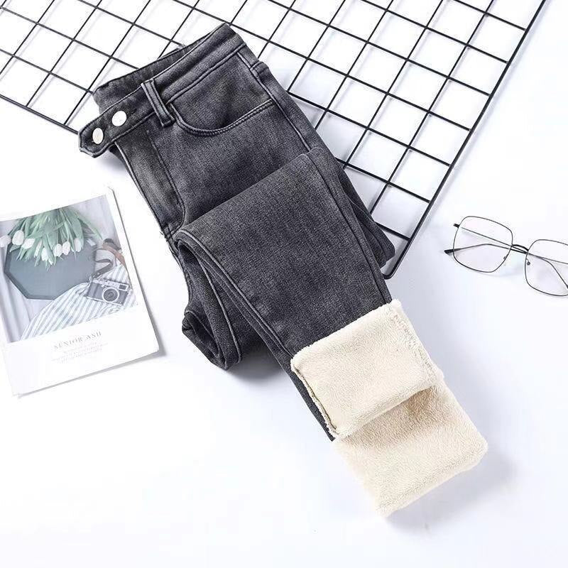 Calça Jeans Aveludada Feminina