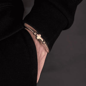 Conjunto 3 Pulseiras Crucifixo PAI NOSSO - Joia em Aço Inoxidável Banhada em Ouro e Prata - Lojas Promorin