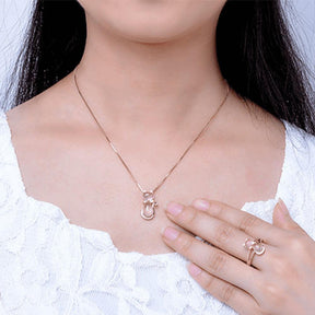 Corrente Veneziana Com Pingente MISS CAT cravejado com Cristais de Zircônia - SUPER PROMOÇÃO DE LANÇAMENTO - Lojas Promorin