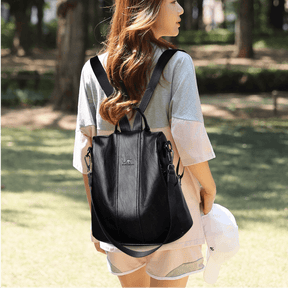 Mochila Feminina Anti Furto de Couro Carolina™ - Lojas Promorin